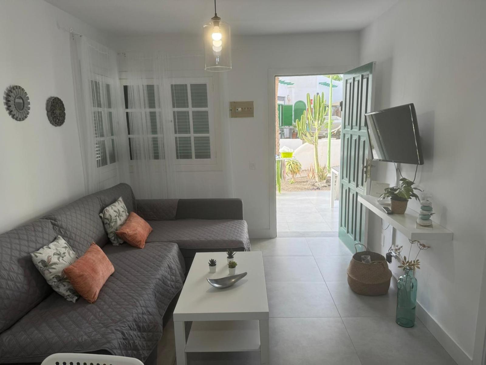 Cotillo Luaran gambar