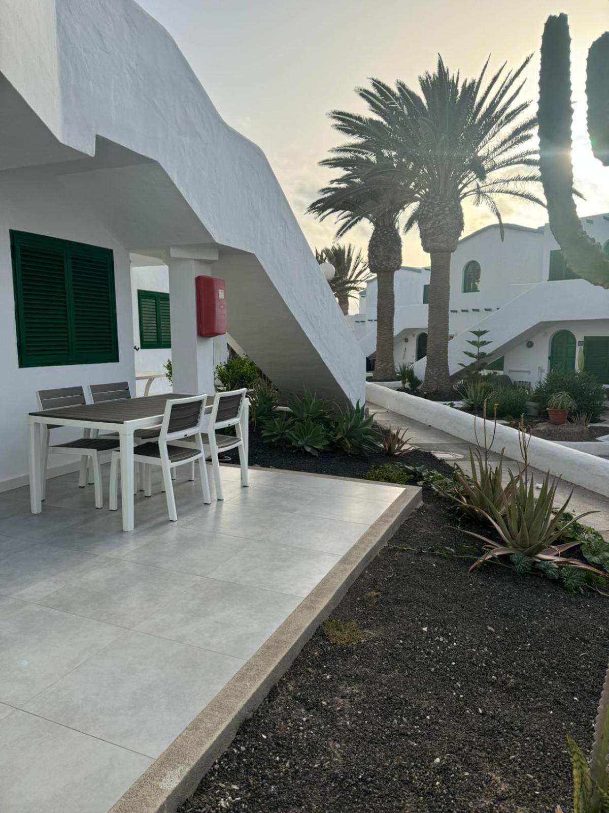 Cotillo Luaran gambar